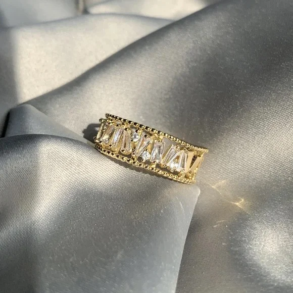 NWOT 18k gold plated ring - Picture 3 of 5